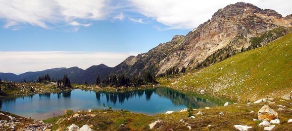 monashee-lake